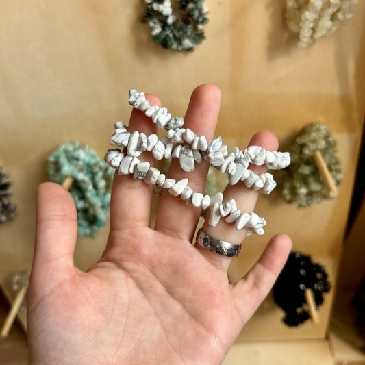 Howlite Chip Bracelet